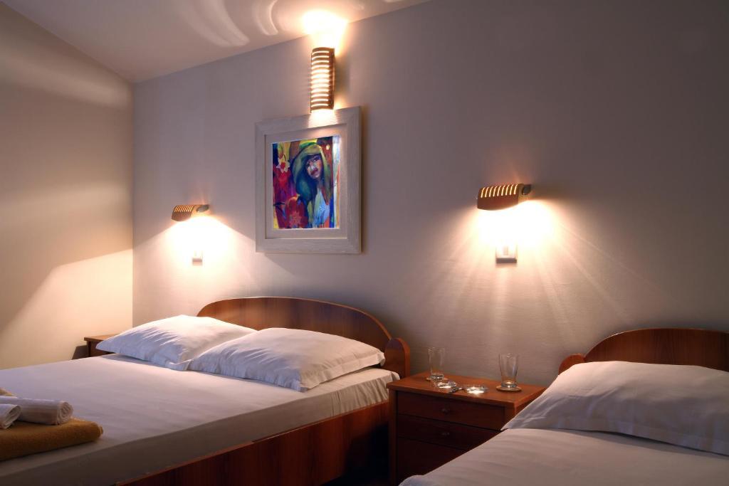 Apartments And Rooms Teona Budva Room photo